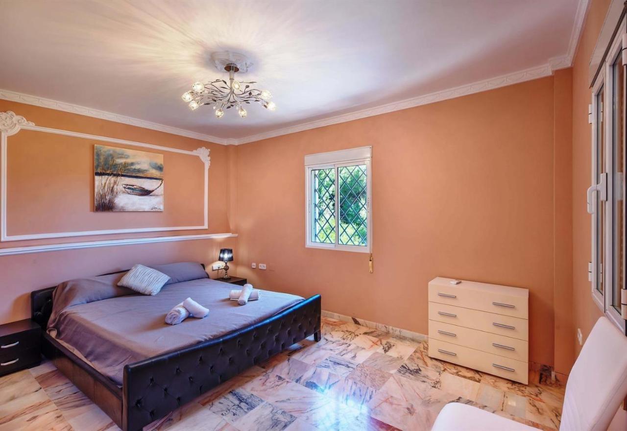 Villa Domus Vesta Marbella Exterior photo